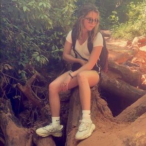 Meet your Posher, Haley